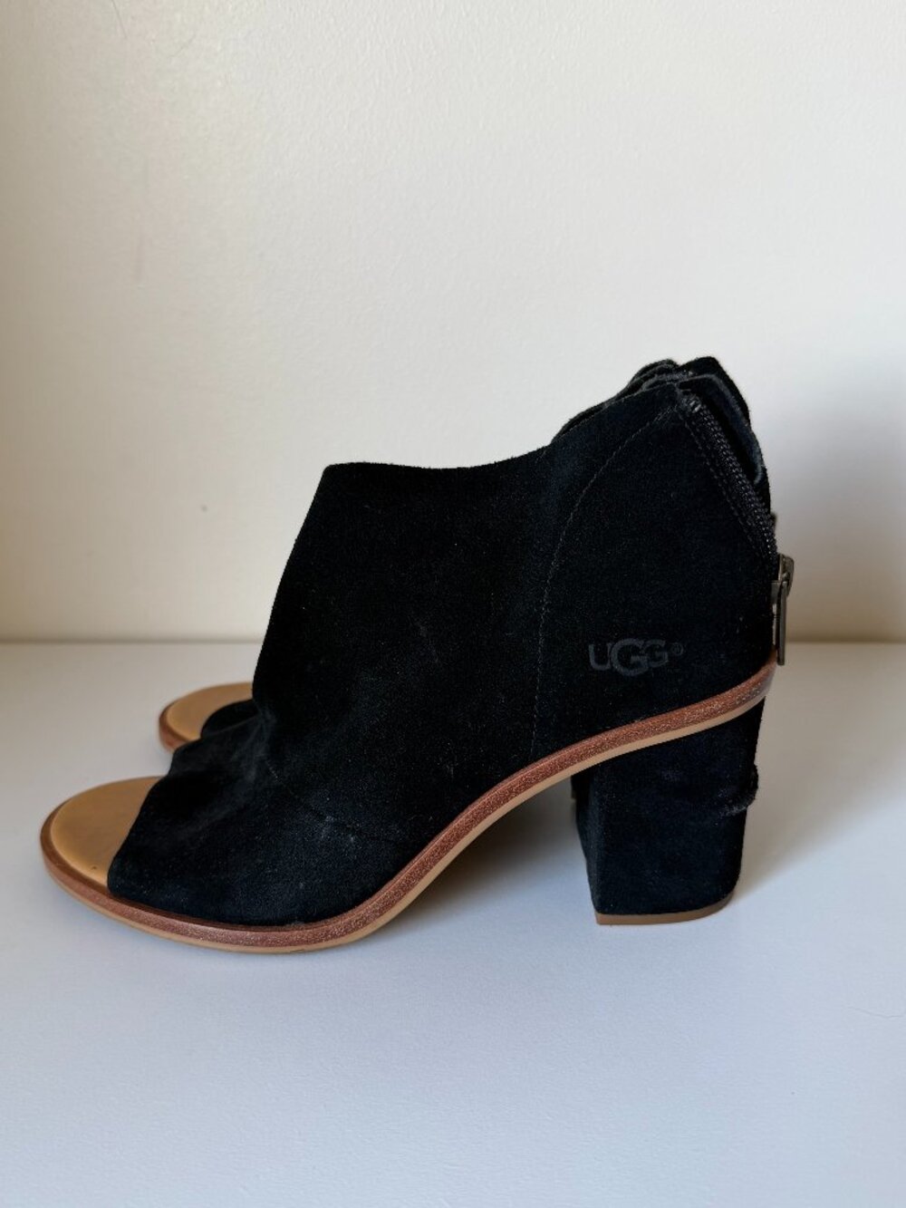 UGG Black Suede Bootie Size 7.5 | Peep Toe Chunky Heel | Open Toe Ankle Boot